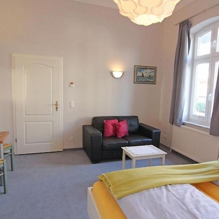 Hotel Kapitaenshaus-Lassen-Zimmer-Amistad Westerland Esterno foto